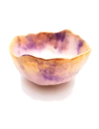 Schale Violetta aus Gips - runde Schmuck & Alltagsschale gold violett von vorne, leicht oben