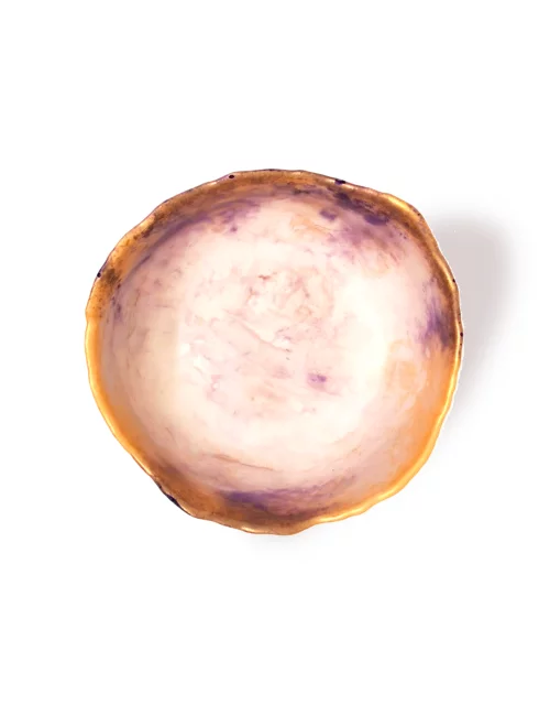 Schale Violetta aus Gips - runde Schmuckschale & Alltagsschale gold violett von vorne seitlich