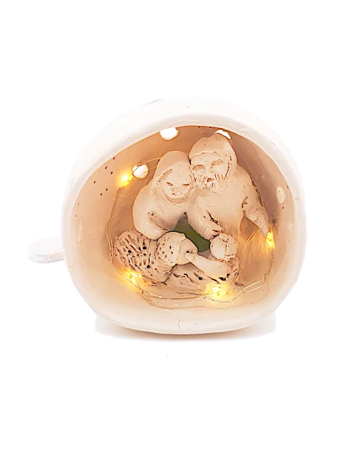 Grosse Kugel-Krippe aus Ton - Lichtkugel Szene 2 Jesus, Maria & Josef mit Stern im Dach ganze Krippe