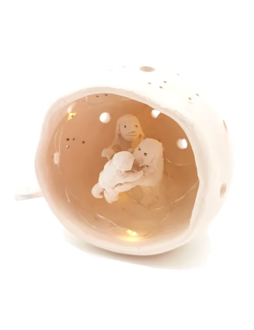 Kleine Kugel-Krippe aus Ton - Weihnachtskrippe Maria, Josef & Kind Szene 4 für Weihnachten beleuchtet
