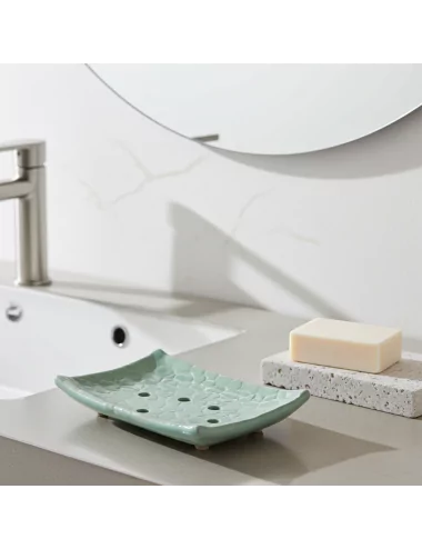 Seifenschale Ton rechteckig mint-grün vor weissem Lavabo