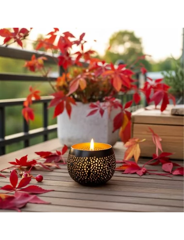 Teelicht & Goldlicht - Teelichtschale Ball gelocht anthrazit-gold 12 cm - Teelicht auf Balkon im Herbst