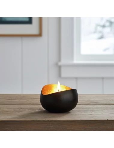 Teelicht & Goldlicht - Teelichtschale Swing bronze-gold 14 cm - im Wohnzimmer auf Tisch