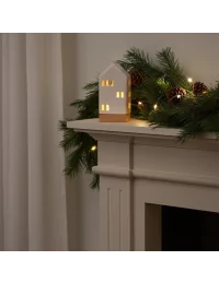 Lichthaus - Teelicht Haus - Dekoration Weihnachten - weiss-glänzend - 22,5 cm an Weihnachten beleuchtet