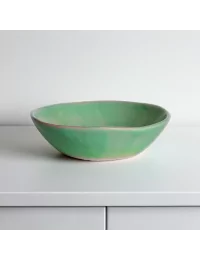 Seifenschale Ton rund mint-grün auf Regal als Schale